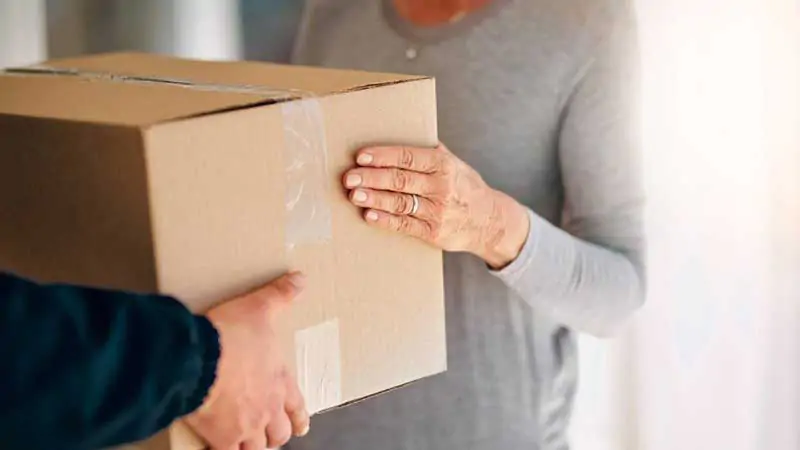 come restituire pacco amazon